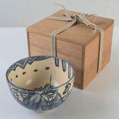 茶道具　瀬戸焼　日月窯　谷口明一作　織部茶碗　共箱　N　5621 茶道具 瀬戸焼 日月窯 谷口明一作 織部茶碗 共箱 N 5621 - メルカリ
