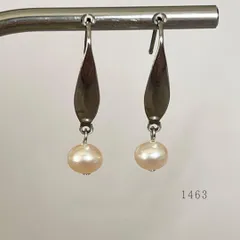 淡水パール　ピアス　天然色ほんのりオレンジ　・・✽・・　〈真珠　サージカルステンレス　オフィスカジュアル　結婚式　フォーマル〉