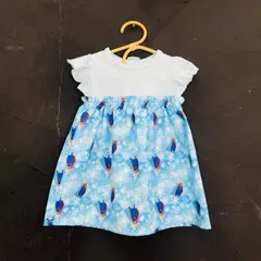 新品タグ付き ディズニー フローズン アナと雪の女王  ワンピース 90サイズ 子供用 女の子 水色 半袖 アナ エルサ　FROZEN /301836在★8