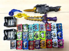 現状品 仮面ライダーセイバー DX闇黒剣月闇＆邪剣カリバードライバー ワンダーライドブック まとめセット バンダイ 11/4