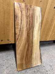 Ｂフライデー　楠材木製虎彫刻 縦約23cm長さ23cm幅12cm Bフライデー 楠材木製虎彫刻 縦約23cm長さ23cm幅12cm 蔵出し