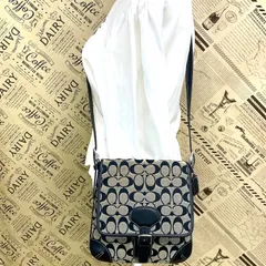 コーチ ショルダーバッグ サコッシュ シグネチャー 黒フラップ FX309