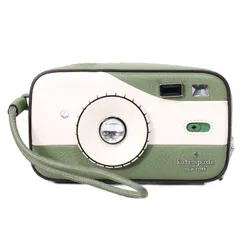 ケイトスペード バッグ katespade カメラ 3D レザー ストーン ロゴ リストレット マルチ ポーチ クラッチ バッグ シダースタン KL917