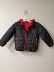 ナイキ 軽量 ダウン 2t