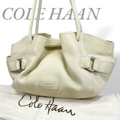 【HOGAN ホーガン】ホワイトレザーバッグ　イタリア発の高級ブランド HOGAN ホーガン】ホワイトレザーバッグ イタリア発の高級ブランド