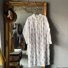 @ グラニフ graniph 刺繍 白 青 花柄 shirt　シャツ　ワンピース one-piece　ロング Long　長袖 ホワイト オフホワイト アイボリー 白 シロ　お呼ばれ　デート　オフィスカジュアル　食事会