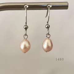 天然色ストロベリーピンク 　淡水パール　ピアス　・・✽・・　〈真珠　サージカルステンレス　フック〉