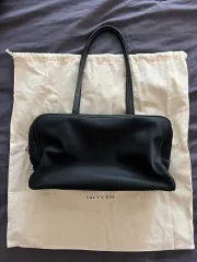 2025年最新】tout y estの人気アイテム - メルカリ