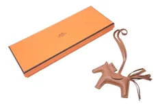 極美品 HERMES エルメス Rodeo ロデオ PM バッグチャーム アクセサリー W刻印 レザー ブラウン 中古 4b000426