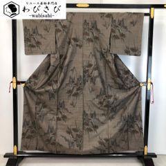 本場大島紬 地空き 花兎 証紙付 黒色 しつけ糸 K-4656 - メルカリ