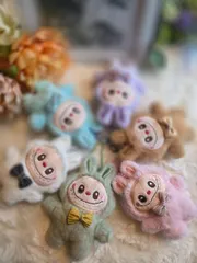 ◆新品未使用◆ラブブキーホルダー 6色セット モフモフ 可愛い ブラウン ホワイト ピンク ブルー パープル グリーン 同色ボールチェーン(玉鎖)付き