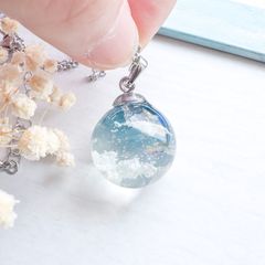 ハンドメイド レジン No.1195 飛行機雲 ネックレス - メルカリ