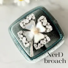 ハイエンドモデル✽多カットジルコニアが煌めくクローバーブローチ  マザーオブパール 天然パール 真珠 お呼ばれ シルバー エレガント 上品 ギフト プレゼント 贈り物 レディース 女性 おしゃれ 大人 カジュアル フォーマル コサージュ NerD 新品未使用