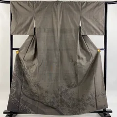 【美品】 付下げ 身丈161.5cm 裄丈64.5cm M 袷 草花 シルエット 灰茶 正絹 秀品 【中古】