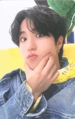 StrayKids 2023Seasons Greeting HAN トレーディングカード 赤