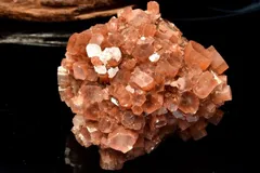 【１点物】モロッコ産 アラゴナイト(霰石)　68x65x52mm　原石 パワーストーン 天然石 _CG6768【宅急便】