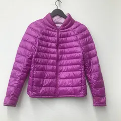 M10237 【UNIQLO】ユニクロ ライトダウン ジャケット Ｍサイズ ショート丈 レディース 濃い ピンク ジップアップ 軽量 秋冬 アウトドア スポーツ