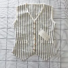 ◇ Θ 未使用 コウベレタス タグ付き ストライプ ノースリーブ ニット ベスト サイズM アイボリー ブラック系 レディース E  【1508260064057】