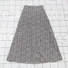 ◇ ⊂ apart by lowrys 総柄 花柄 ロング丈 フレア スカート サイズF ブラック系 マルチ レディース E  【1508270004654】