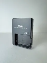 Nikon COOLPIX P7800 バッテリーチャージャー付き 極上品 Nikon coolpix P7800 バッテリーチャージャーセット！