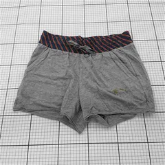 ◇ ⊂ PUMA プーマ ショート パンツ サイズＭ ライトグレー系 レディース E  【1508270010792】