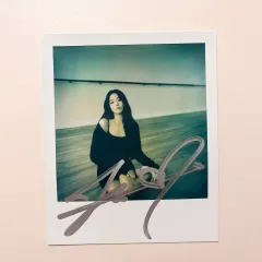 BLACKPINK jisoo ジス　サイン入り　ポラロイド BLACKPINK ジス JISOO サイン入りクリアファイル - メルカリ
