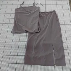 ◇ ⊂ natural couture スリット ロング キャミソール スカート セットアップ 上下 サイズF グレージュ系 レディース E  【1509300013059】のサムネイル