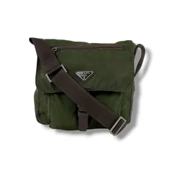 2025年最新】プラダボディバッグの人気アイテム - メルカリ