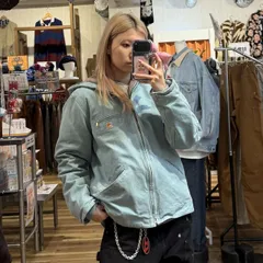 2025年最新】carhartt ジャケット リメイクの人気アイテム - メルカリ