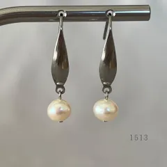 天然色ほんのりオレンジ　淡水パール　ピアス　・・✽・・　〈真珠　サージカルステンレス　フック〉