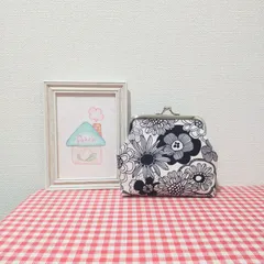 がま口（北欧風＊花柄＊生成り✕ネイビー）