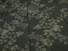 平和屋着物■上質な紬　枝花文　黒地　正絹　逸品　DAAW9988sf