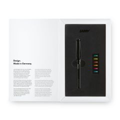 LAMY Safari LINE FRIENDS 万年筆 字幅EF - メルカリ