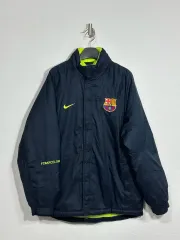 【週末値下】FCバルセロナ　ベンチコート　ダウンジャケット　ナイロンジャケット 2025年最新】バルセロナベンチの人気アイテム - メルカリ