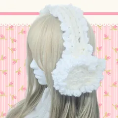 ハンドメイド　羽　フリル　イヤーマフ　ヘッドドレス　オフホワイト　手編み　ウィッシュコア