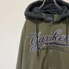 MLB ニューヨークヤンキース フード付き スタジャン風 ジャケット カーキ L