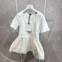 モンクレール ホワイト ペプラム Tシャツ M MONCLER - メルカリ