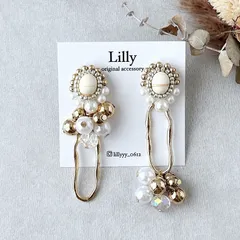 #928大ぶり/アシンメトリー/パール/ビーズ刺繍/ゴールド/ハンドメイド