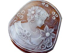 ジュエリー極】華やかな美女の横顔の彫刻 高級レッドストーンカメオ