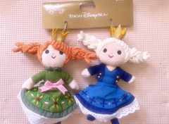 東京ディズニーシー　ファンタジースプリングス　アナ＆エルサぬいぐるみチャームセット