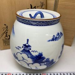 Ｍ８３７　水指　『平安桃山窯造』『染付山水人物文』『芋頭水指』　共箱　茶道具 M837 水指 『平安桃山窯造』『染付山水人物文』『芋頭水指』 共箱