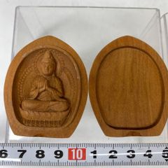 【フォロー割・新品】 香合仏　日蓮宗　白檀　仏龕　懐中仏　日蓮　仏像　匿名配送 フォロー割・新品】 香合仏 日蓮宗 白檀 仏龕 懐中仏 日蓮 仏像 匿名