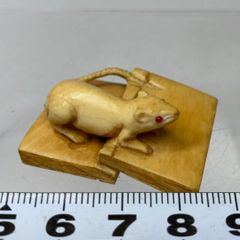 象の彫刻3体セット 木製台座付き 置物 極上 精密彫刻 床の間 天然素材 時代物 象の彫刻3体セット 木製台座付き 置物 極上 精密彫刻 床の間 天然素材