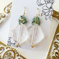 14kgfスピンドルカットバックカービングピアス/イヤリング - メルカリ