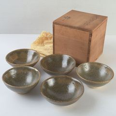 初代 松本佩山 本人作 青磁小服茶碗 共箱 翡翠色 上品な貫入 希少な器