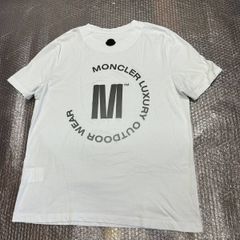 入手困難！MONCLER ロゴプリント Tシャツ ホワイトメンズ・レディース 