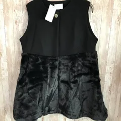 コ　CARRIERE　 フェイクファードッキングペプラムジレ　?　ブラック