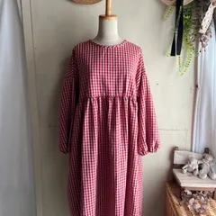 再販　ギンガムチェック　赤　ギャザーワンピース　綿麻
