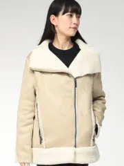UGG (アグ) ボア切り替え フルジップ ジャケット AVELIEのサムネイル