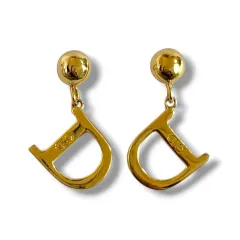 クリスチャンディオール　Christian Dior 両耳用　Dロゴモチーフ　ピアス　ゴールド金具　CD